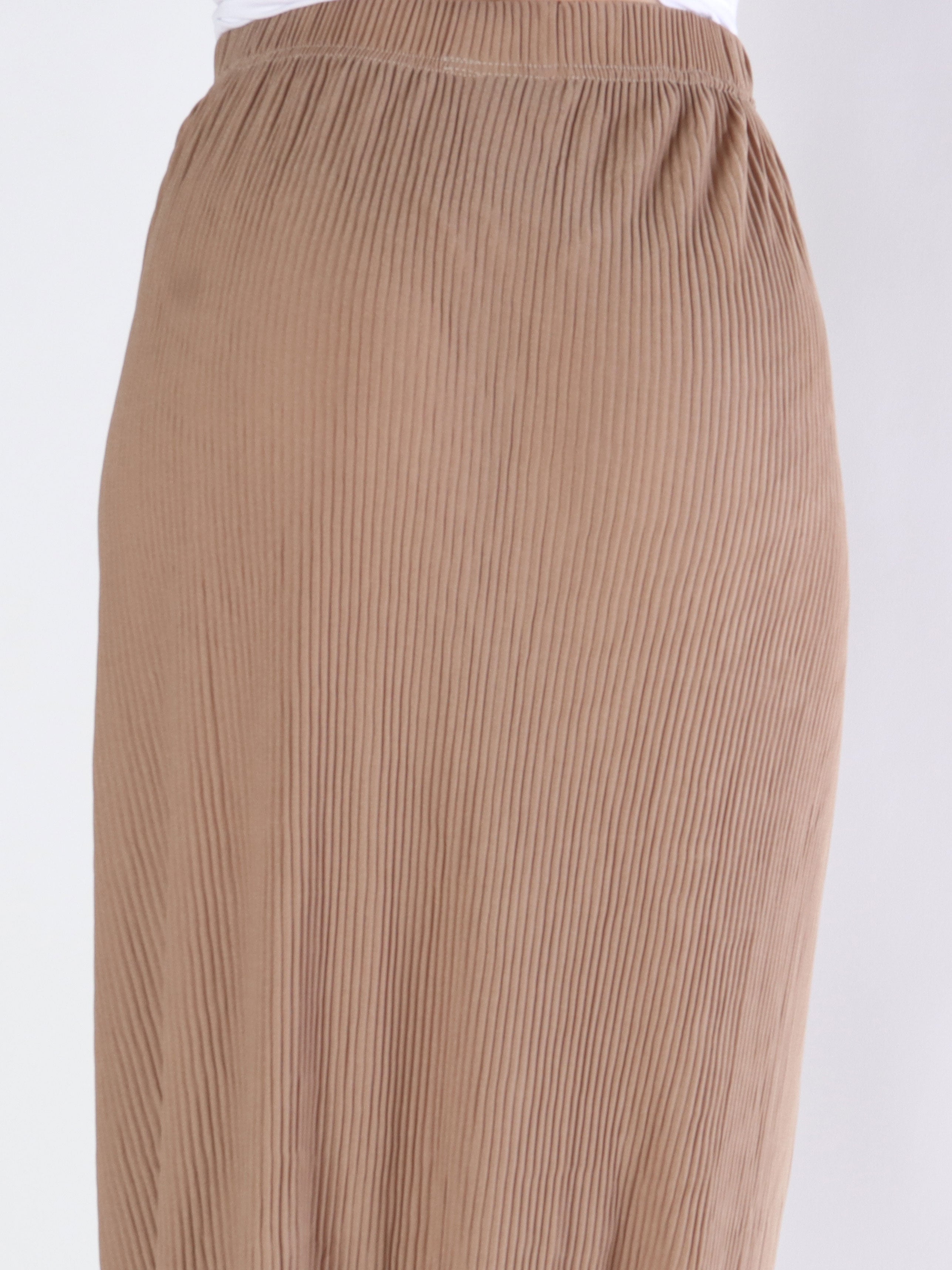 Andrea - Lång plisserad kjol med knappar